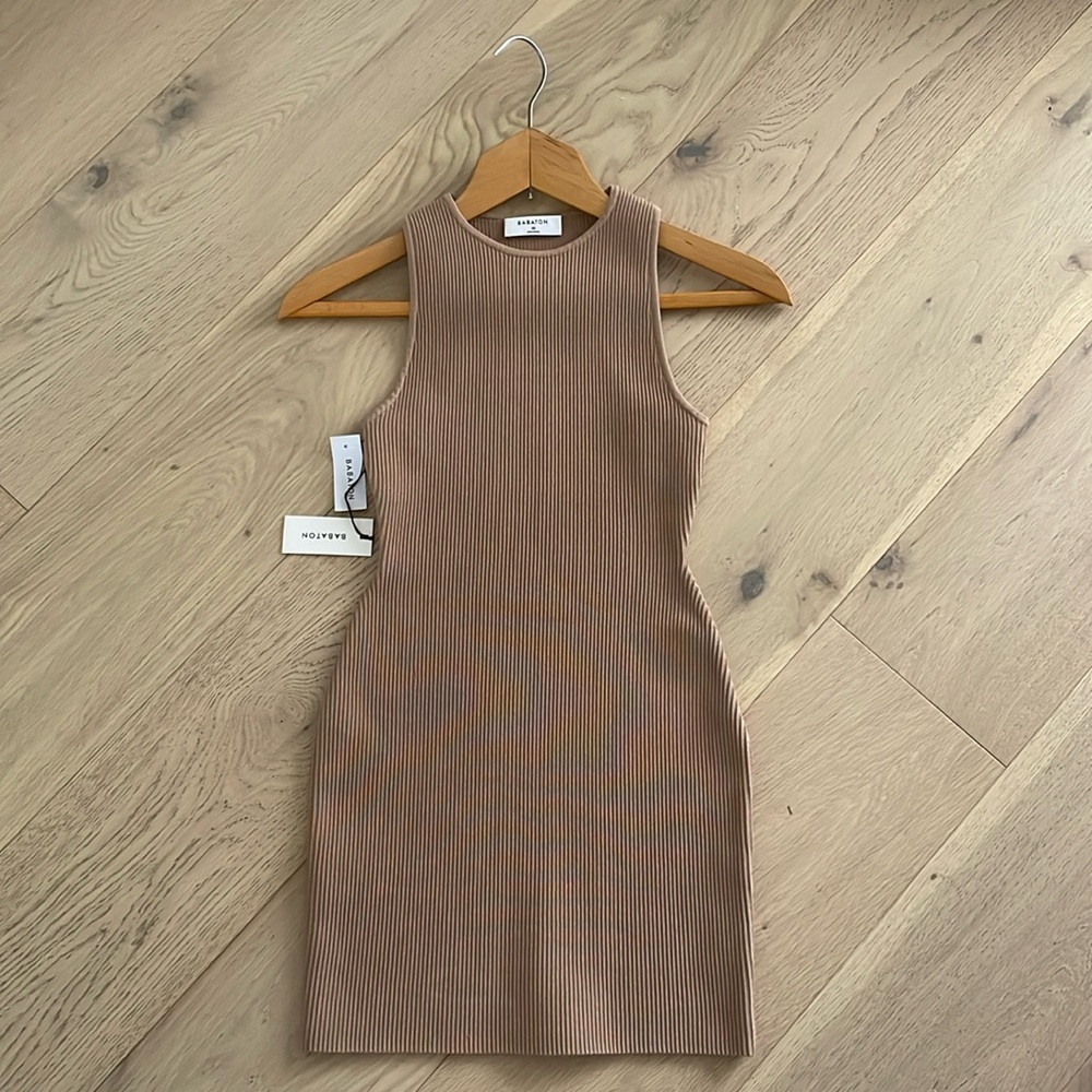 Aritzia Babaton Sculpt Knit Racer XS NWT